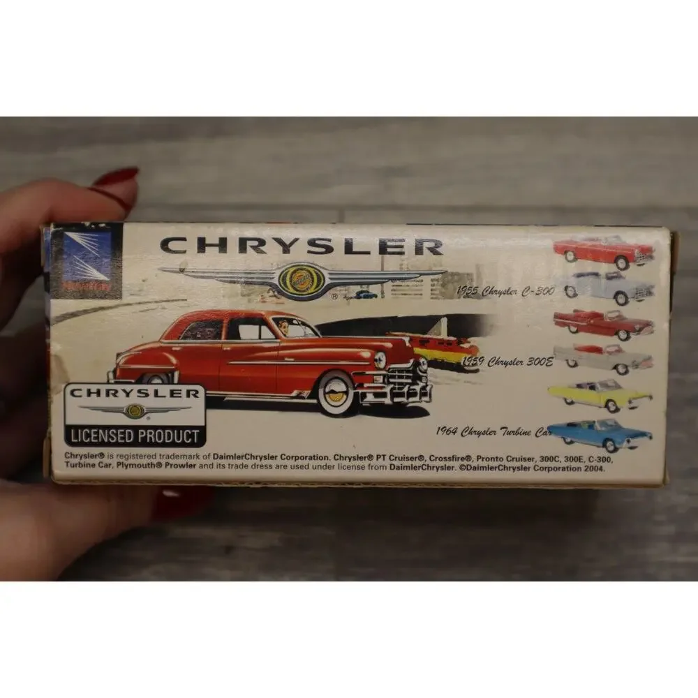 Chrysler C-300 1955 Red Convertible Car 1:43 Scale Diecast Case Collectible